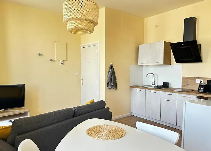 - 1 - Centre-ville *