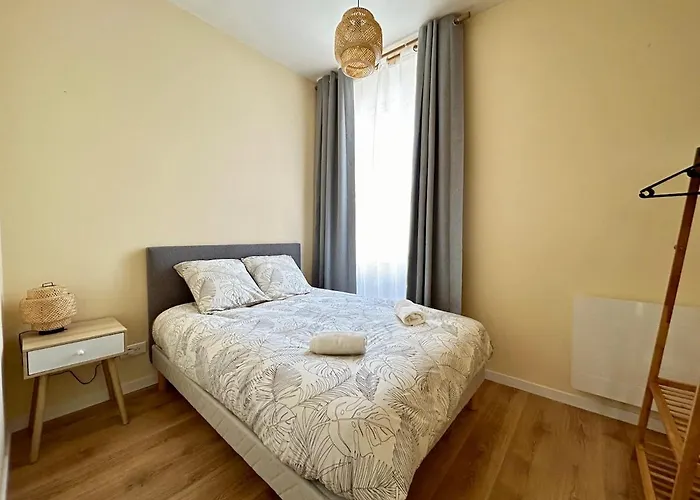 - 1 - Centre-ville Apartment